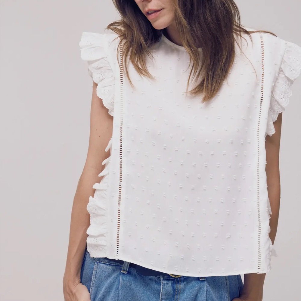 Lara Daisy Lace Trim Swiss Dot Blouse